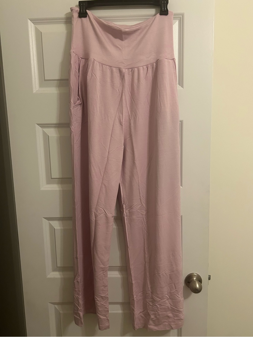 SOFT and COZY NWT Lounge Wear. Waist W/O Stretch is 15, Length is 43